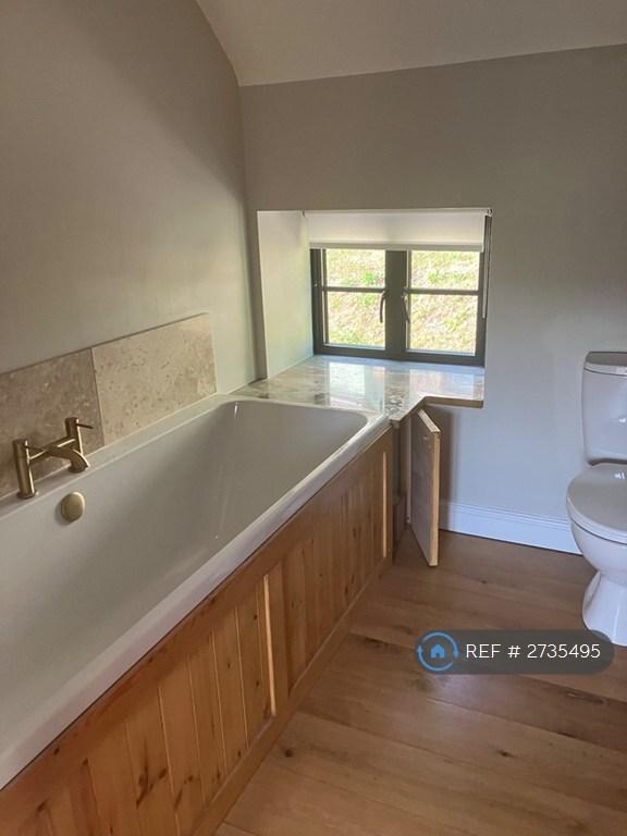 Bath Upstairs
