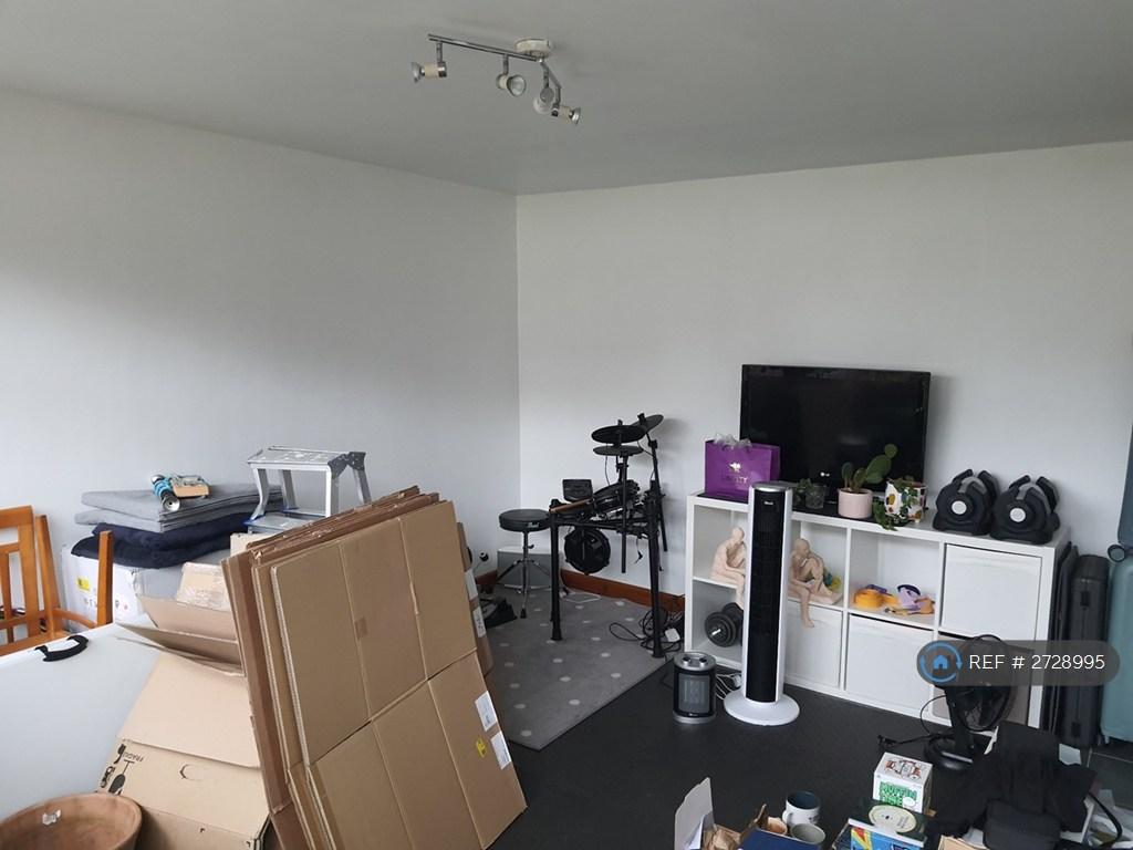 Summer House/Office/Hobby Room