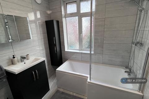 4 bedroom semi-detached house to rent, Sandon Street, Nottingham, NG7