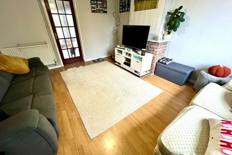 undefined, Manor View, Par PL24