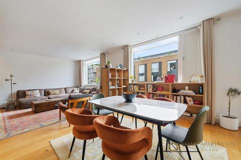 4 bedroom apartment for sale, Hirst Court, Gatliff Road, London SW1W