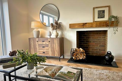 4 bedroom detached house for sale, Lewes Road, Uckfield TN22