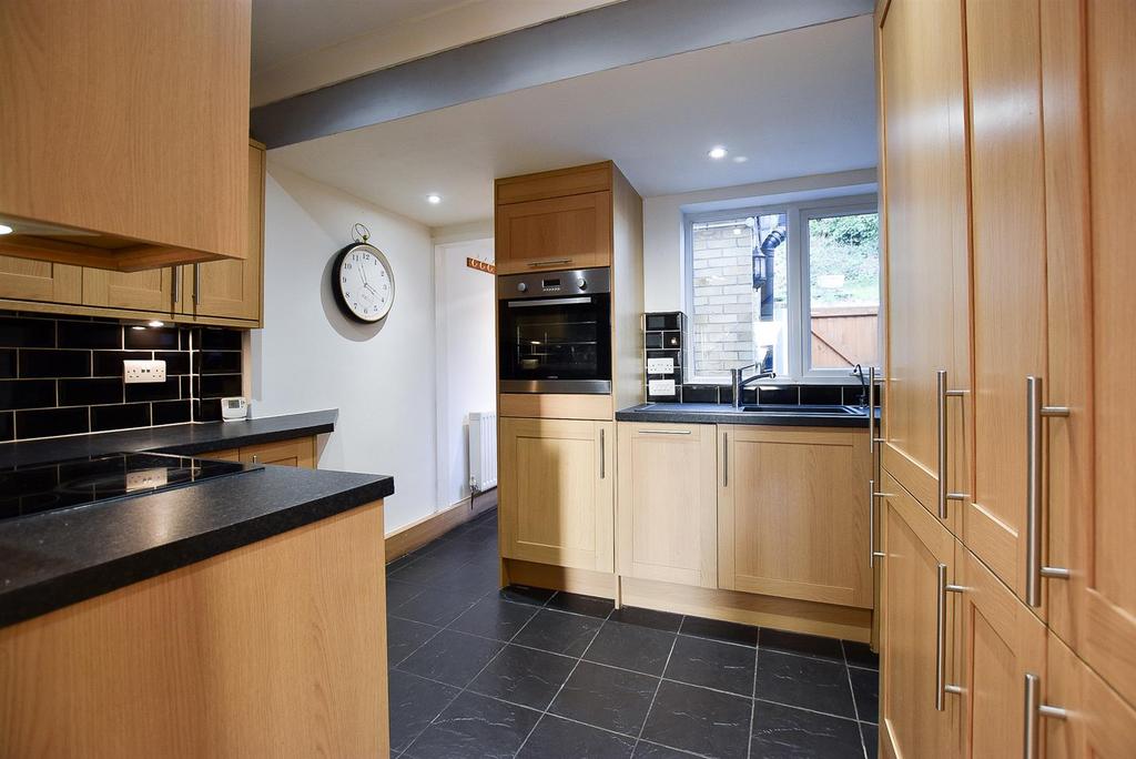 Kitchen..jpg