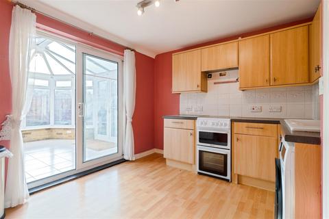 2 bedroom end of terrace house for sale, Beaver Road, Allington