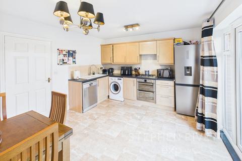 4 bedroom semi-detached house for sale, Brambling Close, Stowmarket IP14