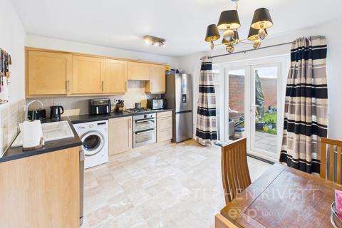 4 bedroom semi-detached house for sale, Brambling Close, Stowmarket IP14