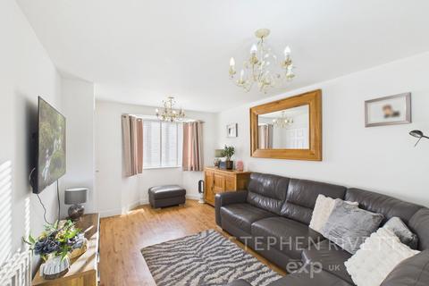 4 bedroom semi-detached house for sale, Brambling Close, Stowmarket IP14