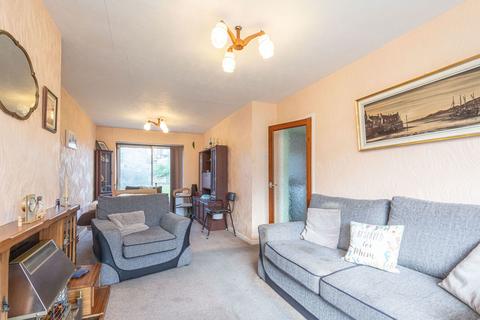 3 bedroom semi-detached house for sale, Earlswood Crescent, Leeds LS25