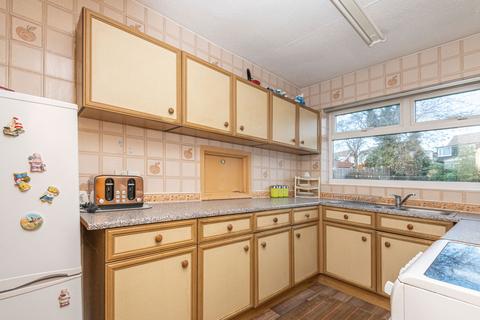 3 bedroom semi-detached house for sale, Earlswood Crescent, Leeds LS25