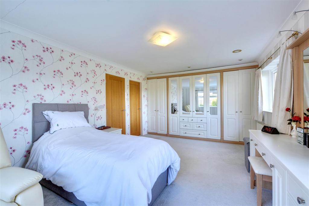 Bedroom One 4.jpeg