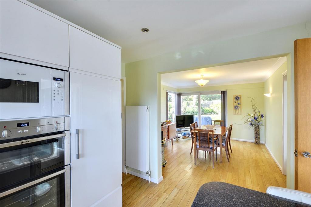 Kitchen 7.jpeg