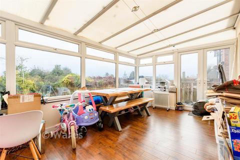 undefined, Linwood Avenue, Rochester, Kent