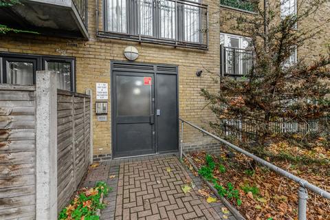 2 bedroom apartment for sale, Tower Mews, London