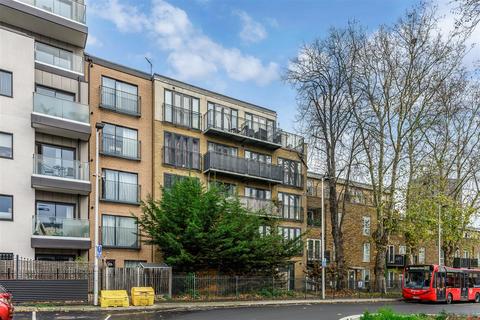 2 bedroom apartment for sale, Tower Mews, London