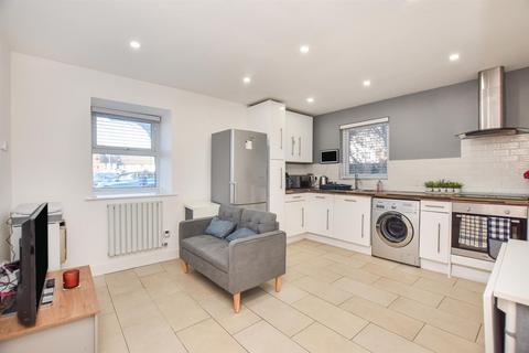 2 bedroom end of terrace house for sale, Melville Heath, South Woodham Ferrers, Chelmsford