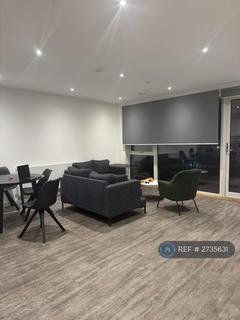 1 bedroom in a flat share to rent, Cygnet House, Barking, IG11