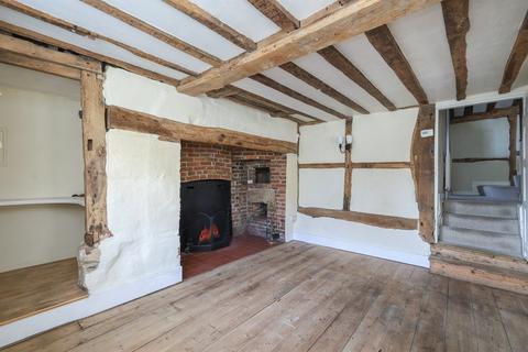 2 bedroom terraced house to rent, North Street, Horsham, RH12