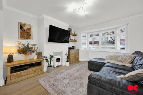 South Hall Drive, Rainham RM13