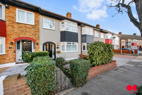 3 bedroom terraced house for sale, South Hall Drive, Rainham RM13