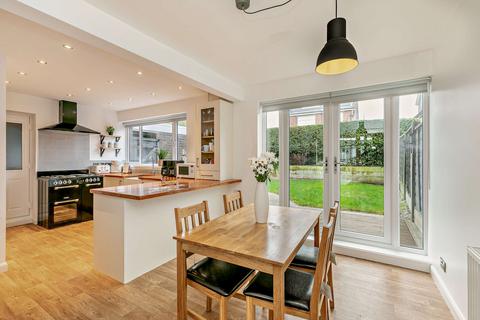 3 bedroom semi-detached house for sale, Northwood Park, Woodlesford, West Yorkshire