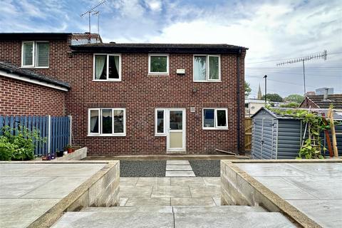 Gloucester Crescent, Sheffield, S10 2FZ