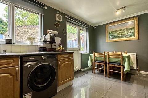3 bedroom semi-detached house for sale, Gloucester Crescent, Sheffield, S10 2FZ