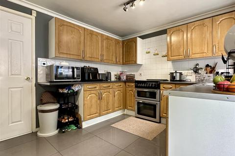 3 bedroom semi-detached house for sale, Gloucester Crescent, Sheffield, S10 2FZ