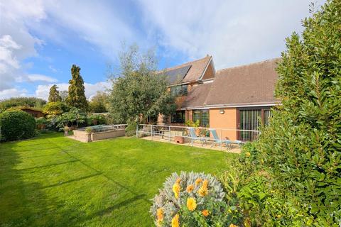 5 bedroom detached house for sale, Bowling Green, Hanley Castle, Worcester