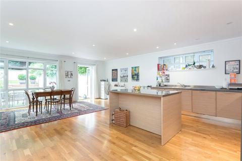 undefined, Kingston Hill, Kingston upon Thames