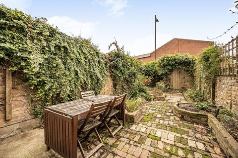 4 bedroom terraced house for sale, Ritchie Street, London, N1