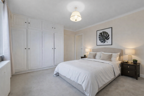 2 bedroom flat for sale, Stamford Court, W6
