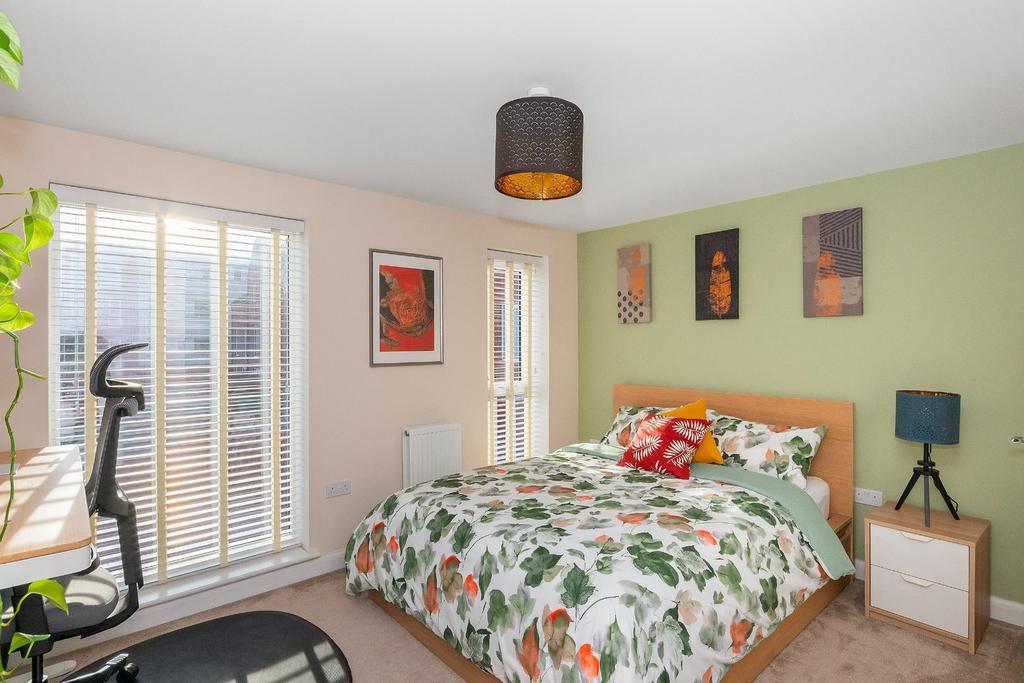 0 M8 RFP - Bedroom C.jpg