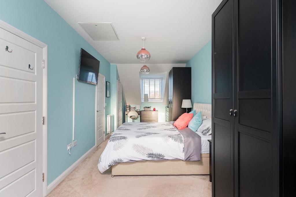 0 M8 RFP - Bedroom J.jpg