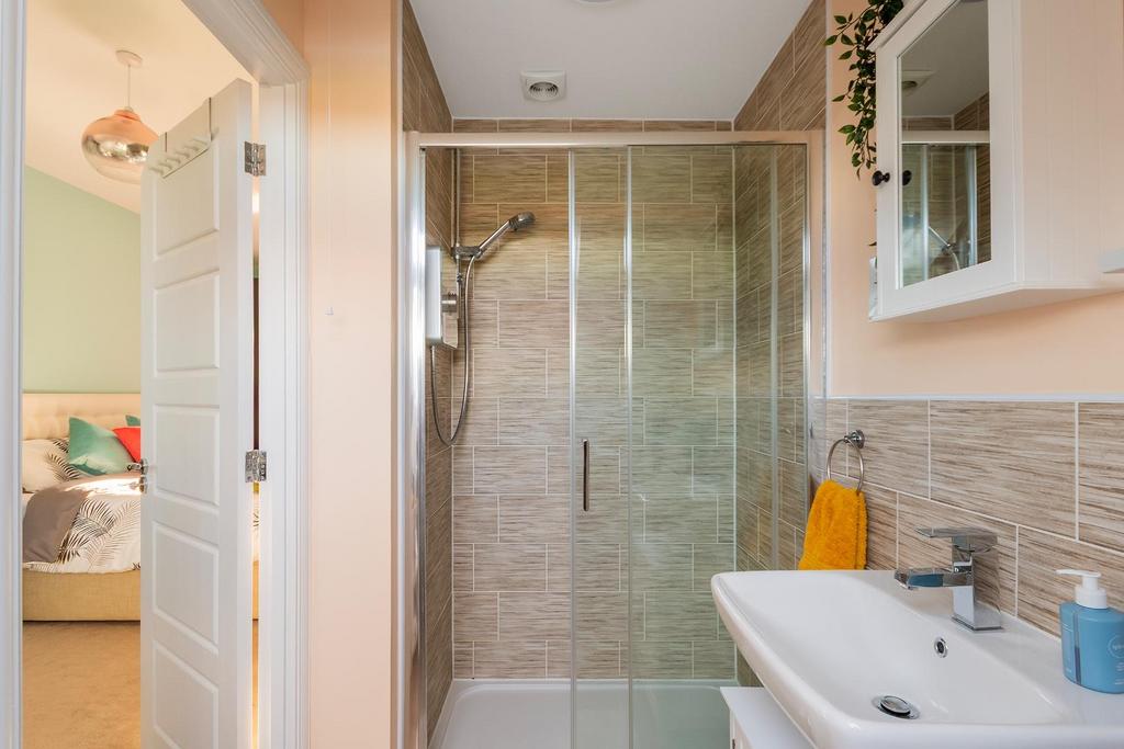0 M8 RFP - Ensuite A.jpg