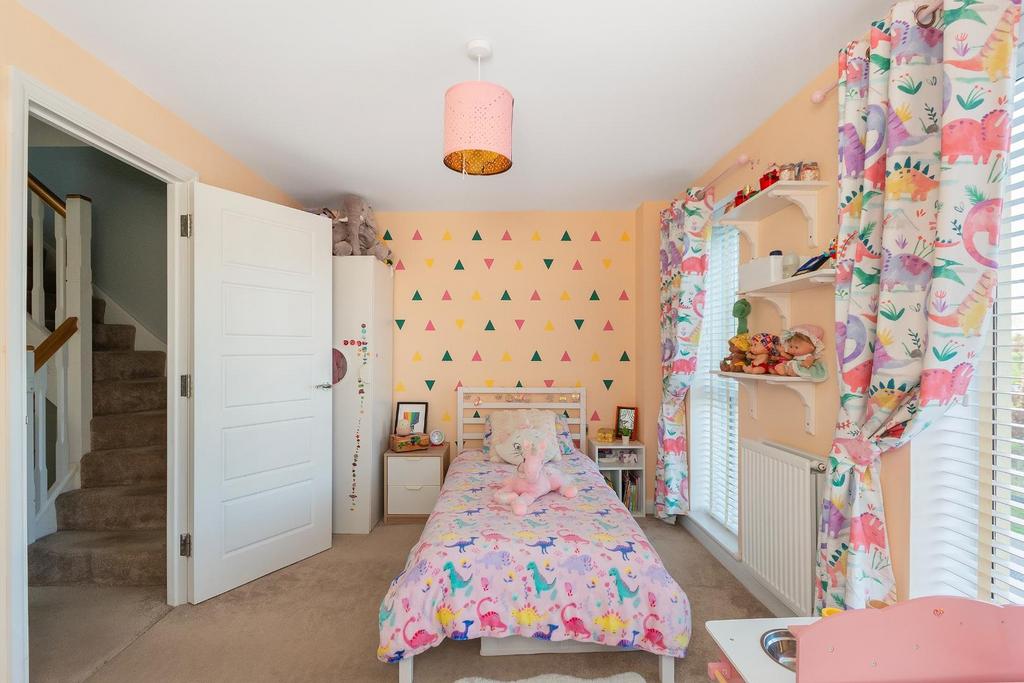 0 M8 RFP - Bedroom F.jpg