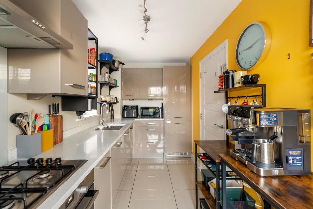 0 M8 RFP - Kitchen B.jpg
