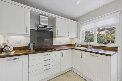 3 bedroom semi-detached house for sale, Tennyson Drive, Malvern