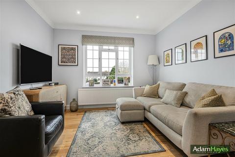 2 bedroom apartment for sale, Lodge Lane, London N12