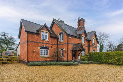 3 bedroom semi-detached house for sale, Gloucester Road, Upton Upon Severn
