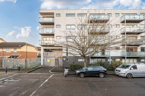 2 bedroom flat for sale, Varcoe Road, Crown Place Apartments, SE16