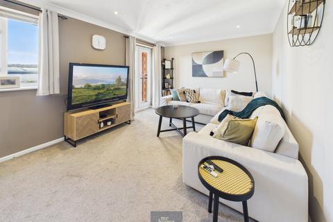 2 bedroom flat for sale, Morel Court, Cardiff, CF11
