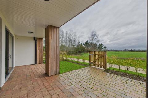 2 bedroom retirement property for sale, Hanley Swan, Nr Malvern