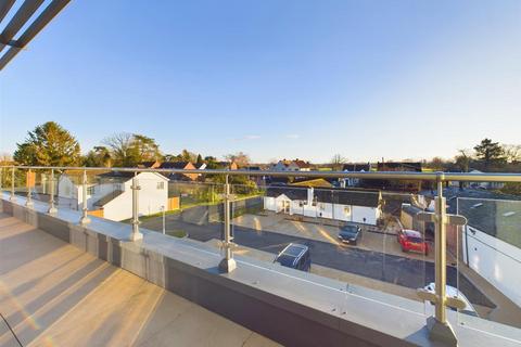 2 bedroom retirement property for sale, Hanley Swan, Nr Malvern
