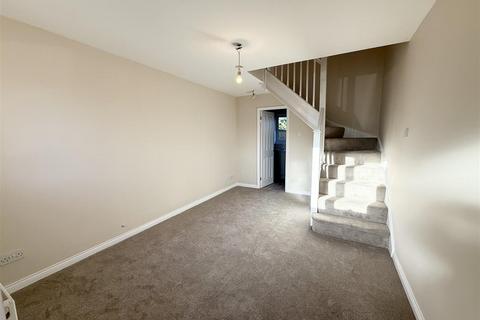 1 bedroom end of terrace house to rent, Kenilworth Drive, Weavers Green
