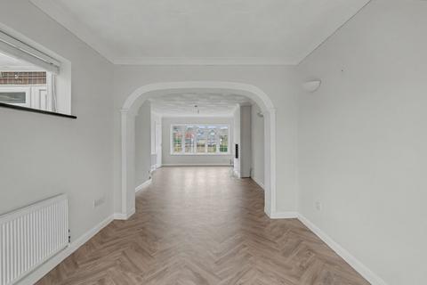3 bedroom semi-detached house for sale, South Avenue, Sittingbourne ME10