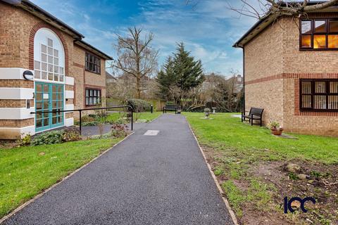 1 bedroom flat for sale, Abbs Cross Gardens, Hornchurch