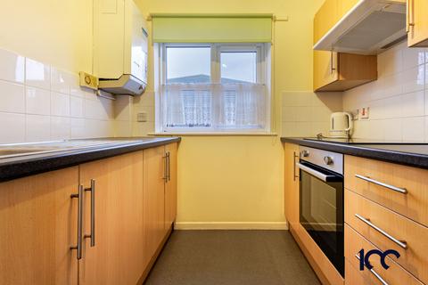 1 bedroom flat for sale, Abbs Cross Gardens, Hornchurch