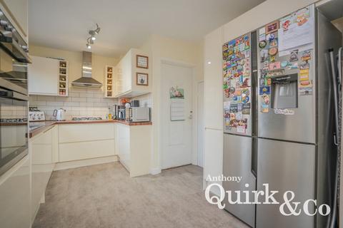 3 bedroom detached house for sale, Harvest Road, Canvey Island, SS8