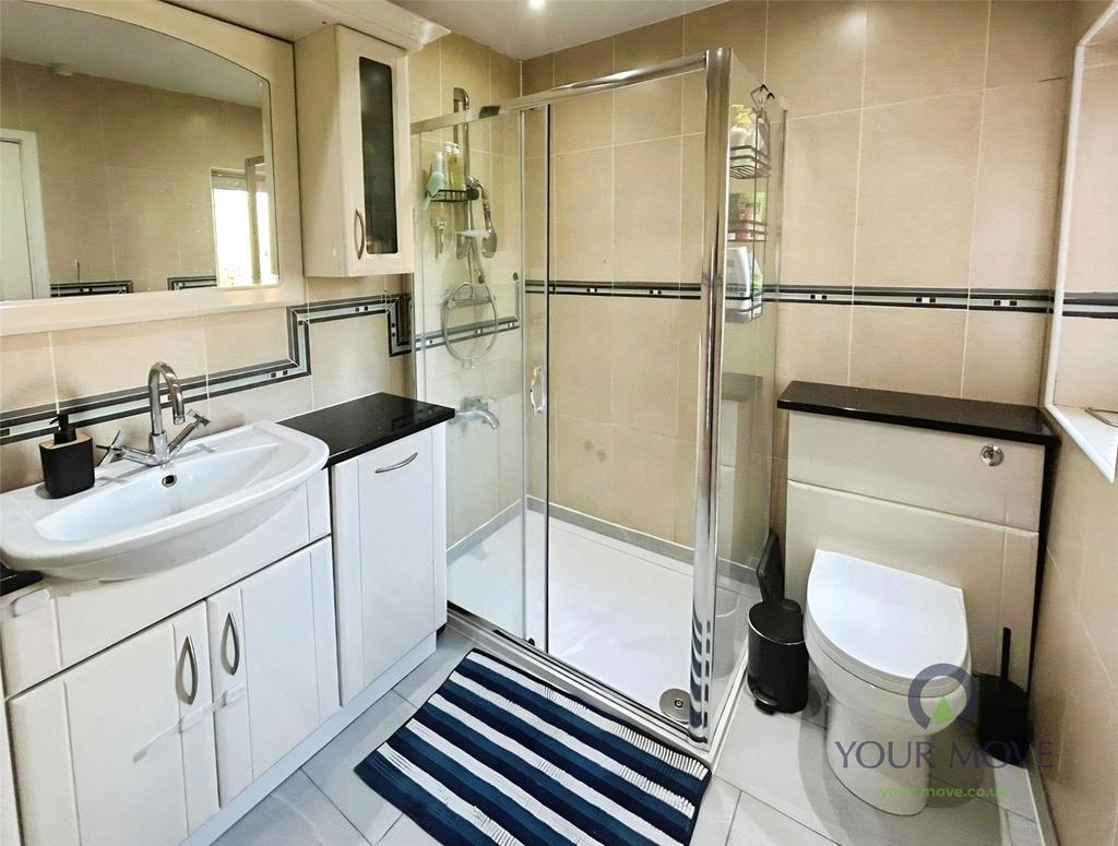 Bathroom First Floor