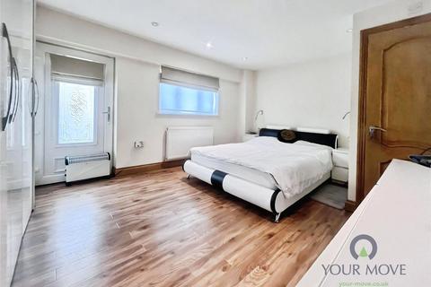 5 bedroom semi-detached house for sale, Plaistow Lane, Bromley BR1